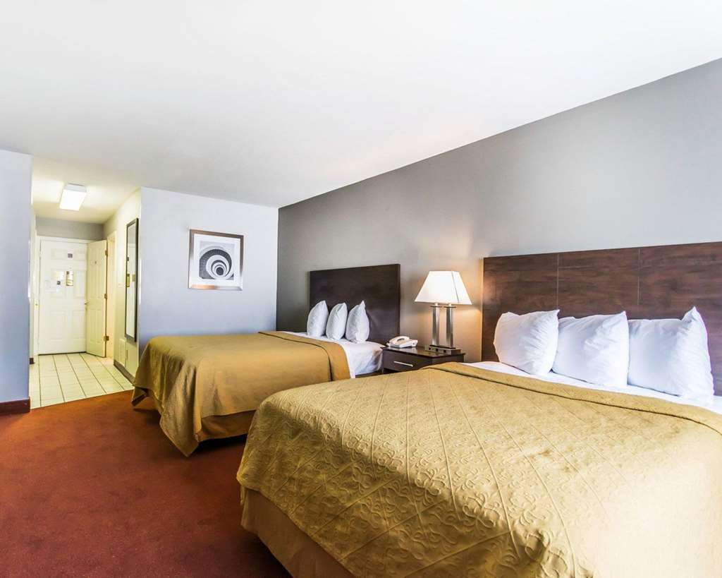 Quality Inn & Suites University Airport - photo 18