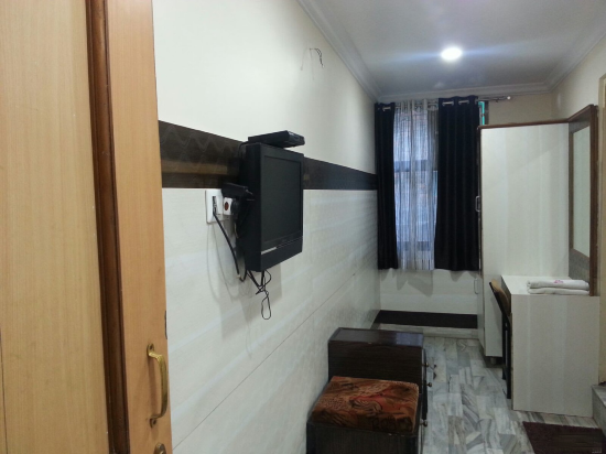 Goroomgo Gurmukh Jabalpur in Jabalpur, India