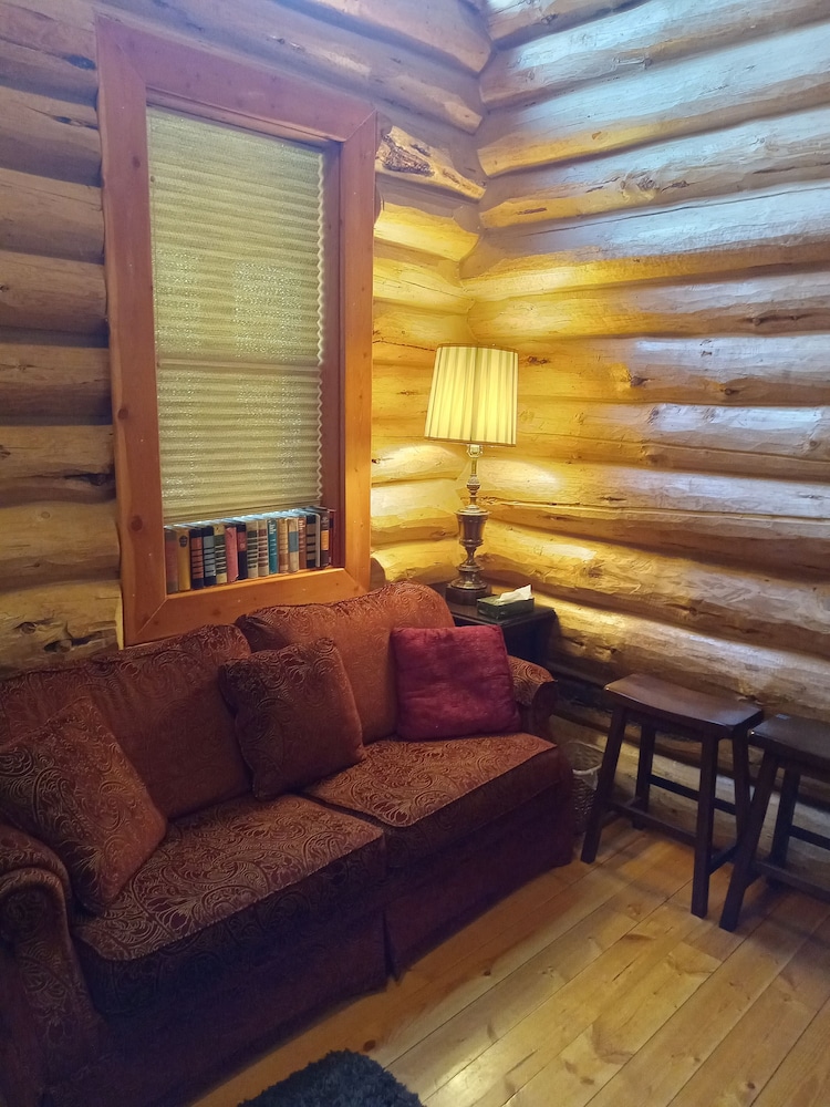 Hearthstone Elegant Lodge by the River - photo 14