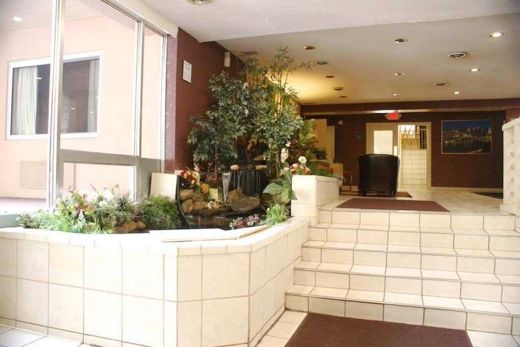 Motel 6 Pittsburgh - photo 23