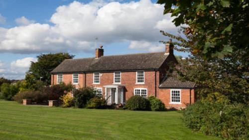 Clumber Lane End Farm — 4-Star Luxury Hotel in Worksop, United Kingdom