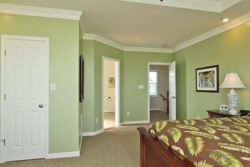 This Is It by Oak Island Accommodations - photo 32
