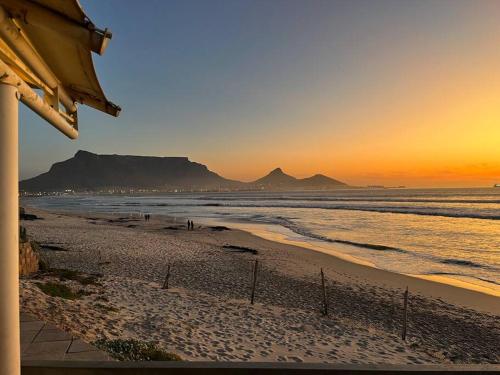 The Island Beach Villa — 4-Star Luxury Hotel in Cape Town, South Africa