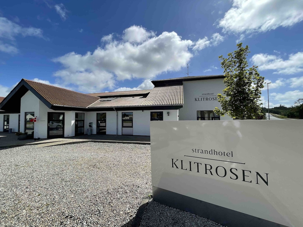Strandhotel Klitrosen in Fjerritslev, Denmark
