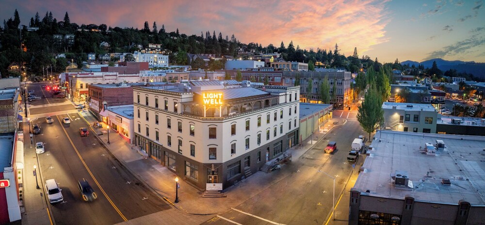 Lightwell Hotel & Spa — hotel in Hood River