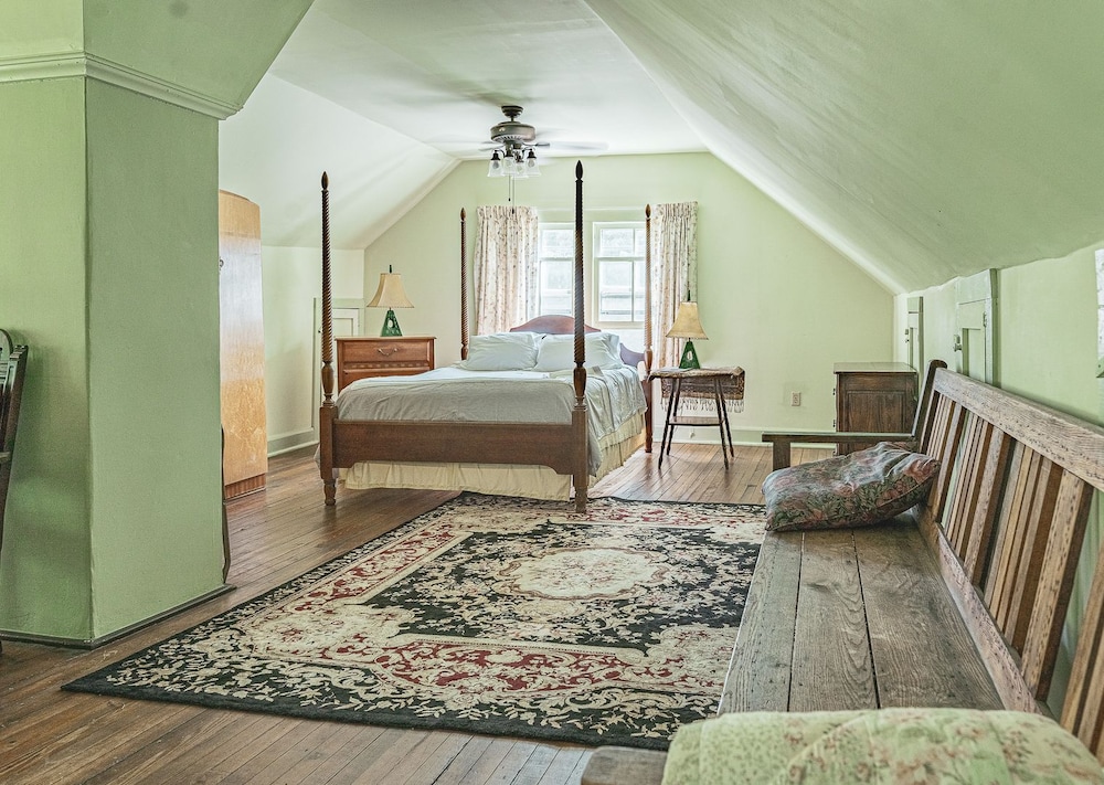 Black Mountain Inn - photo 18