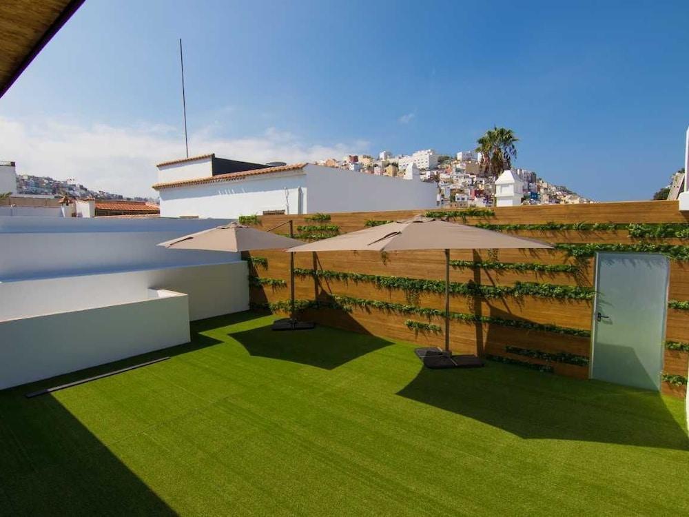Roomtiques in Las Palmas De Gran Canaria, Spain