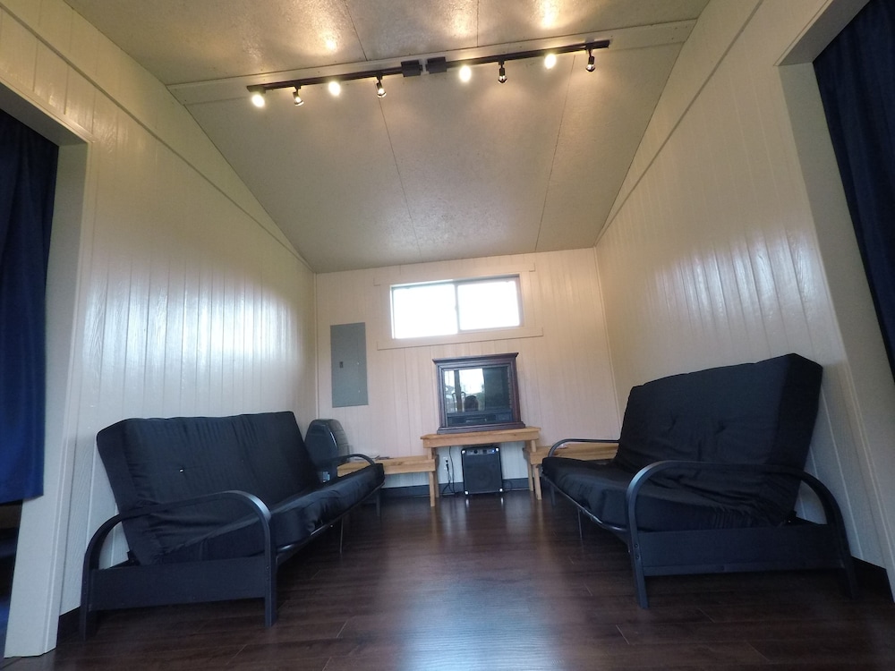 Godspeed Events & Lodging - photo 17