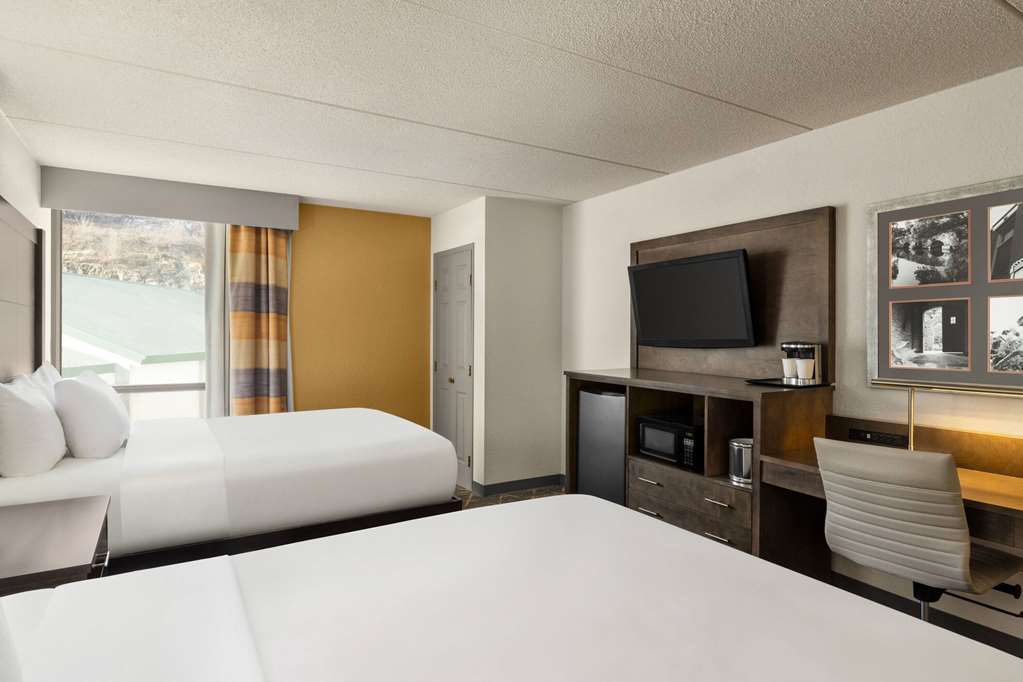 AmericInn by Wyndham Rochester Near Mayo Clinic - photo 41