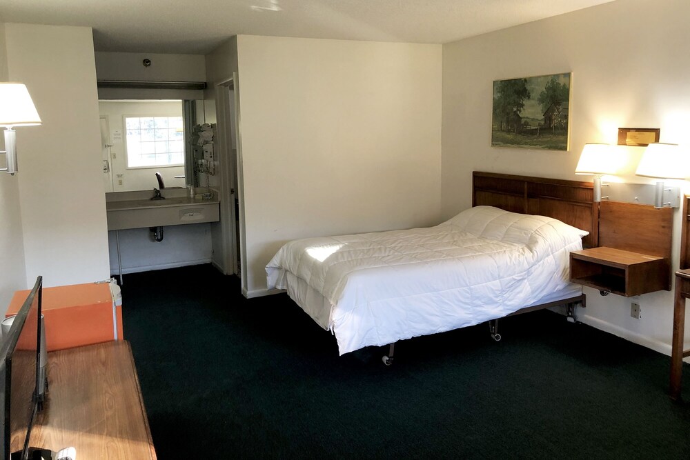 Hotel Coxsackie I 87 North - photo 6