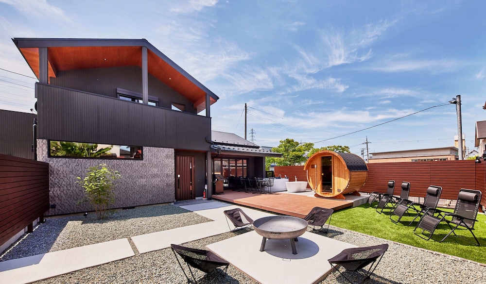 The Corso Gorokan - carbon neutral hotel in Gorokan