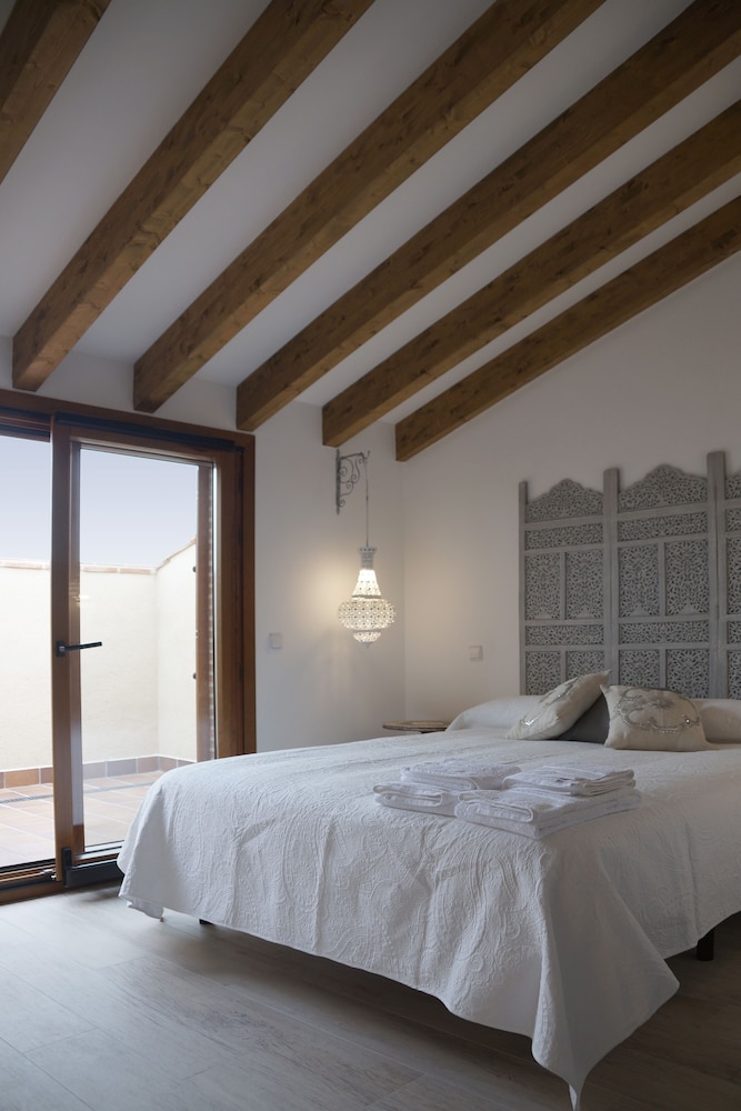 Casas de Valois — Hita — photo 3