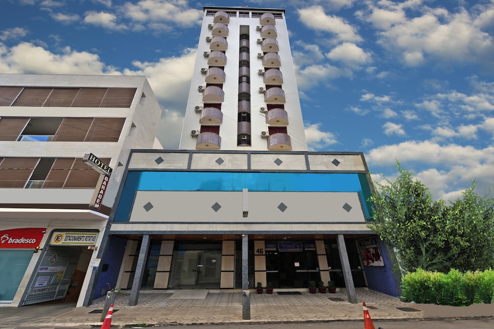 Vind’s Plaza Hotel in Caratinga, Brasil