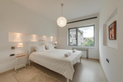 Top Center Apartment next to Vitosha Boulevard — 4-Star Luxury Hotel in Sofia, Bulgaria