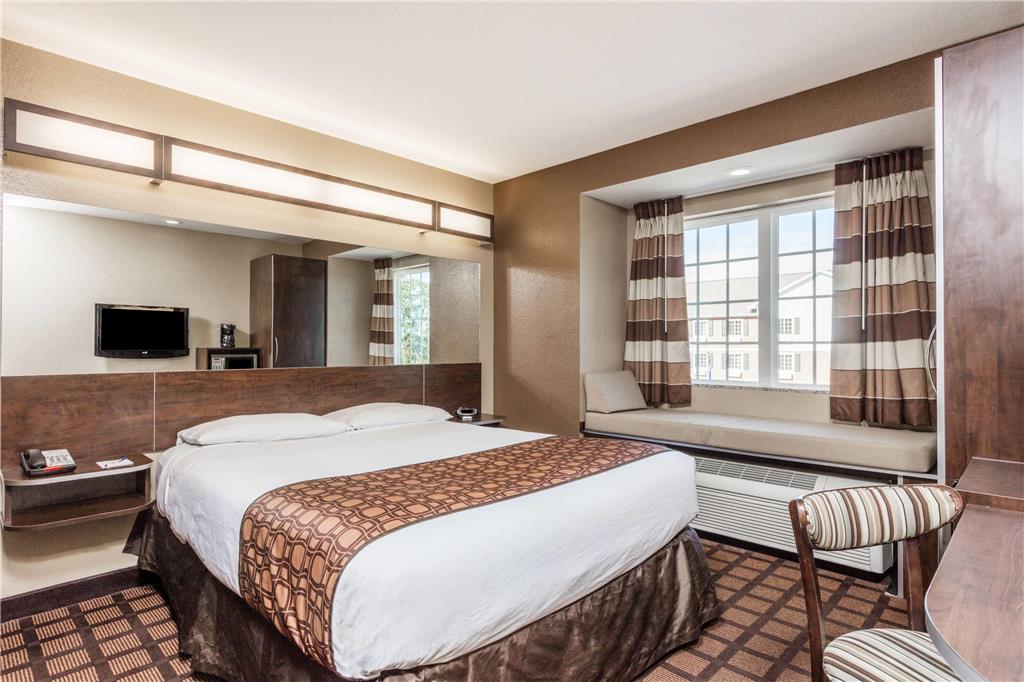 Microtel Inn & Suites by Wyndham Macon - photo 10