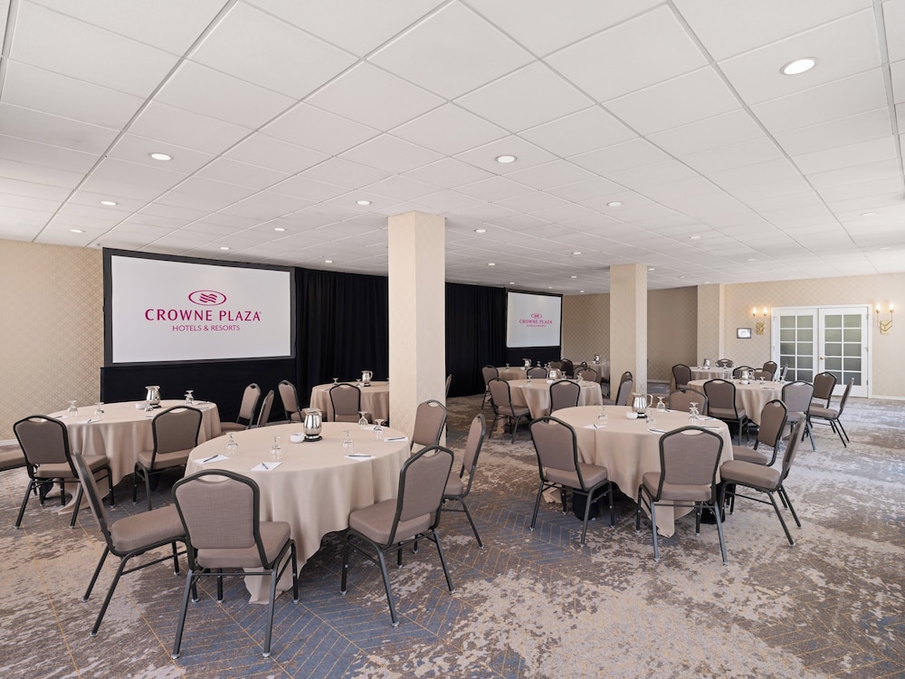 Crowne Plaza Phoenix Chandler Golf Resort by IHG - photo 113