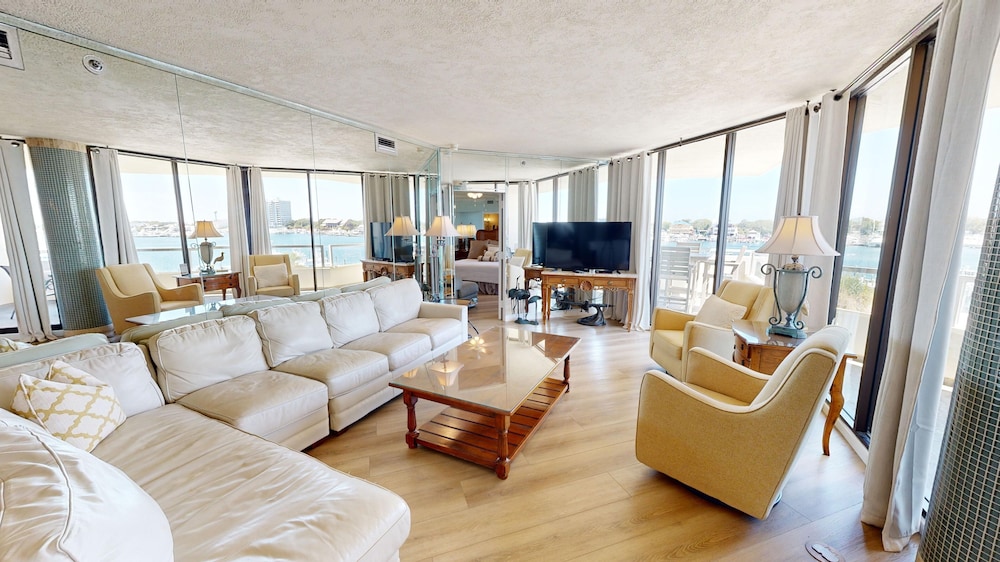 East Pass Towers 304 3 Bedroom Condo by RedAwning Destin - featured photo