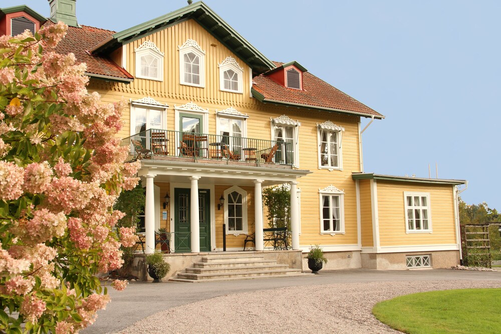 Sätra Bruks Herrgård in Karlsborg, Sweden