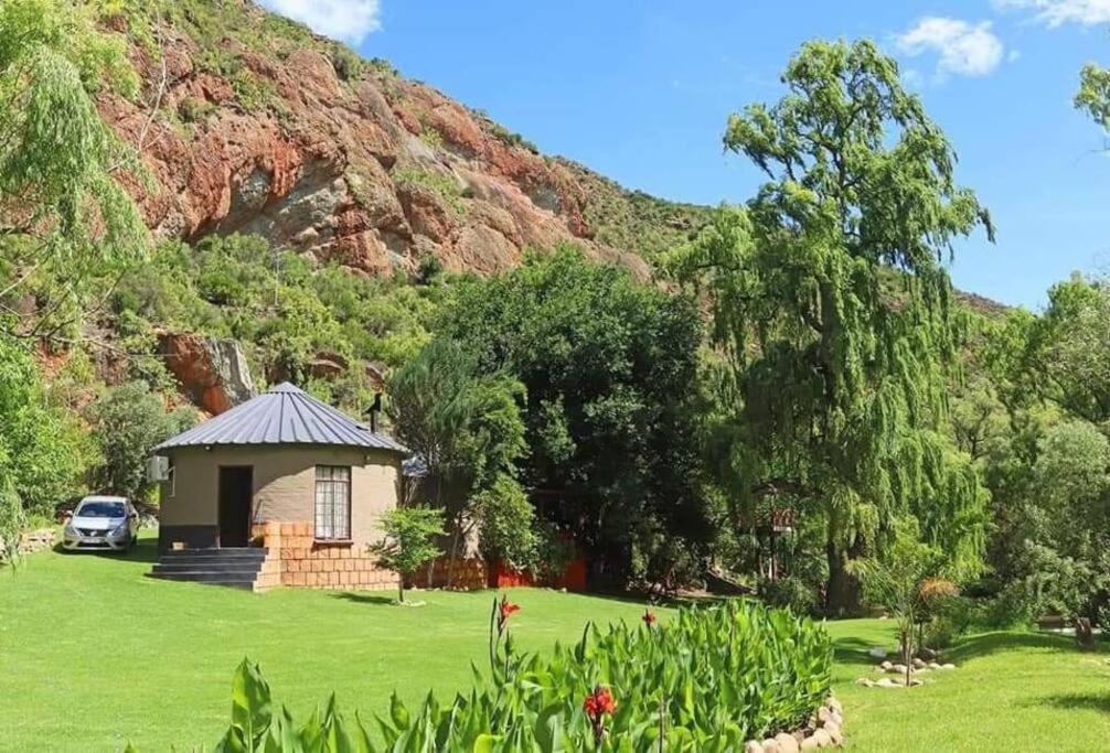 Cango Retreat Quiet — 4-Star Luxury Hotel in Oudtshoorn, South Africa