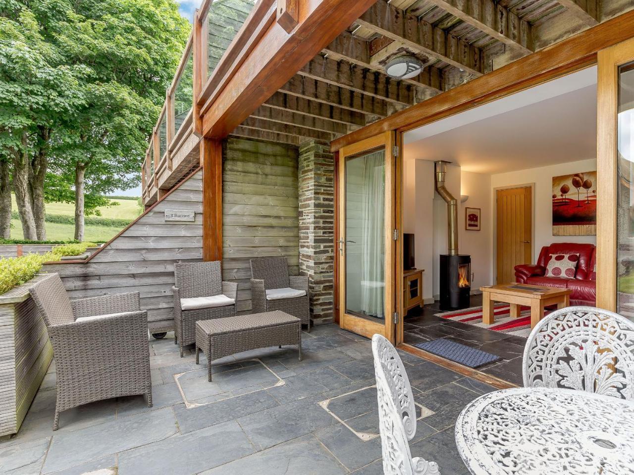 Buzzard - carbon neutral hotel in Totnes