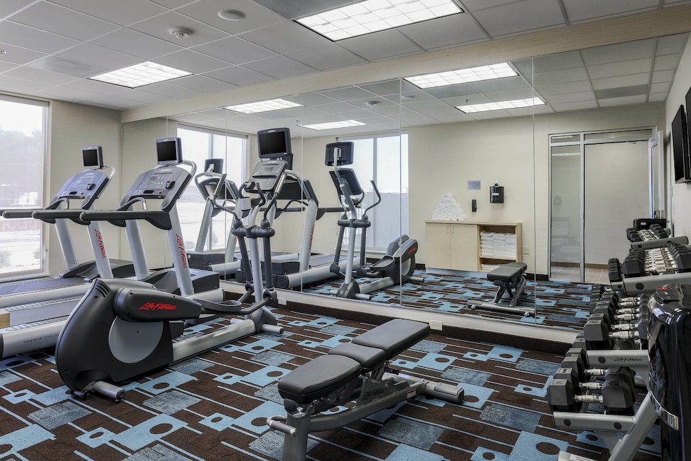 Fairfield Inn & Suites by Marriott Snyder - photo 9