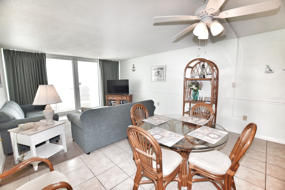 0512 Waters Edge Resort 3 Bedroom Condo by RedAwning - photo 37