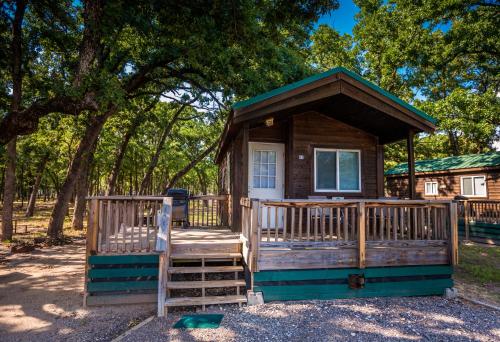 Pio Pico Camping Resort One Bedroom Cabin 13 - photo 9