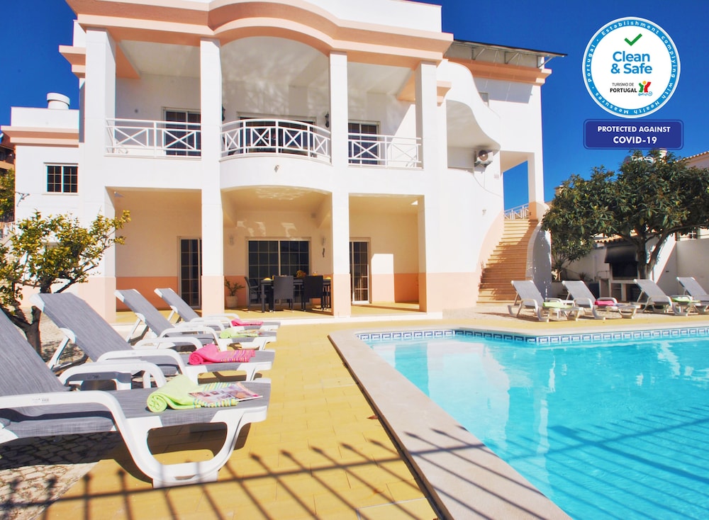 Villa Nespereira — 4-Star Luxury Hotel in Albufeira, Portugal