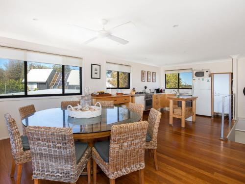 Endless Summer I Pet Friendly Absolute Beachfront - last minute hotel in Culburra Beach