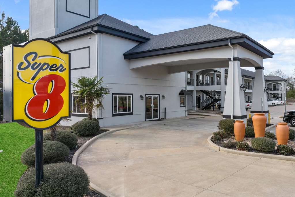 Super 8 by Wyndham Carthage TX - photo 4