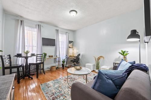 1BR Apt Walk to Central Park and Columbia University — 4-Star Luxury Hotel in New York City, United States