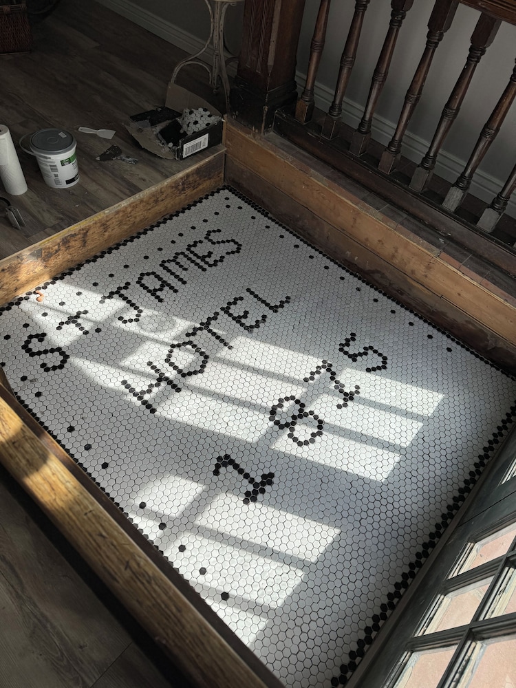St James Hotel - photo 43