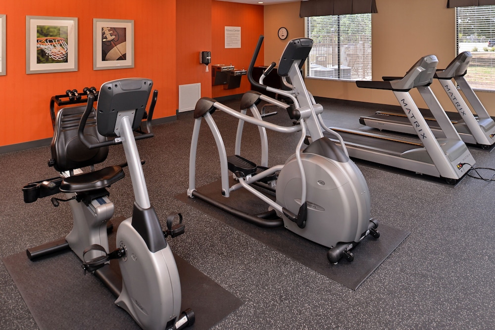 Holiday Inn Express & Suites Austin South by IHG - photo 41