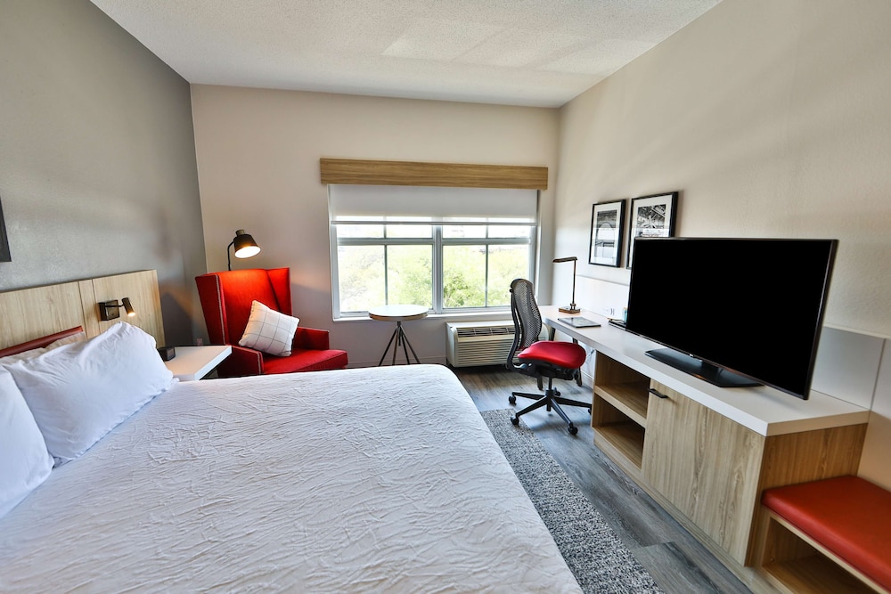 Hilton Garden Inn Savannah Historic District - photo 55