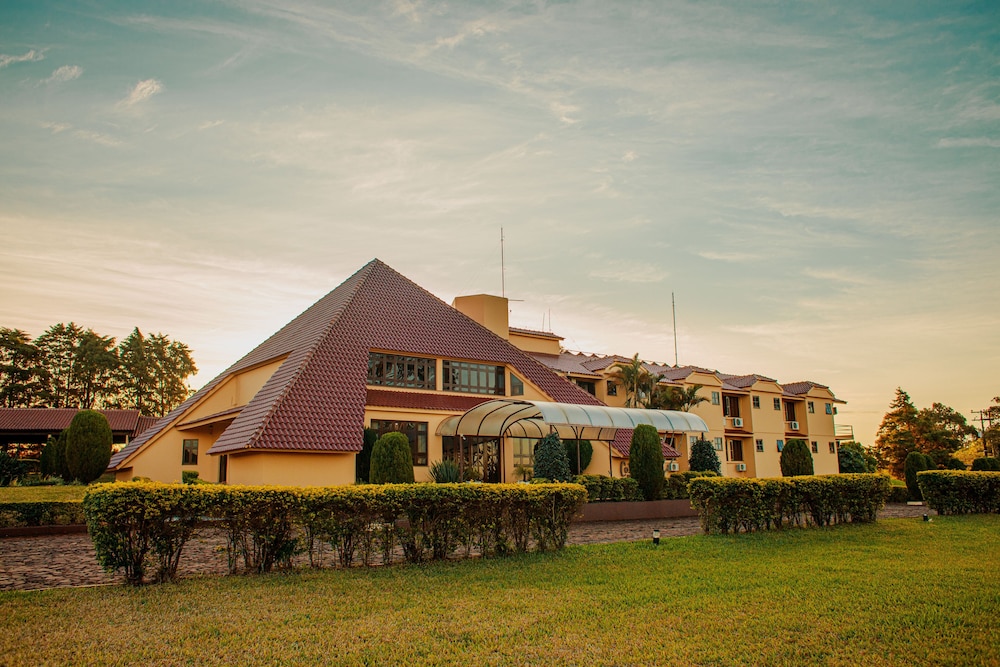 Colinas Executive Partk Hotel pet-friendly hotel Girua