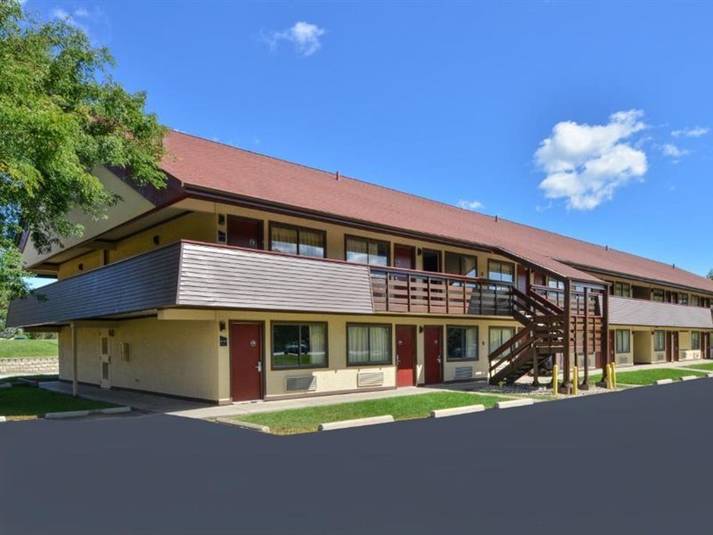Red Roof Inn Milwaukee Airport Oak Creek - featured photo