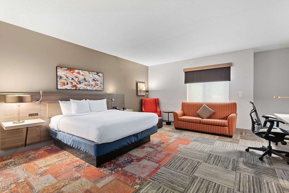 Hilton Garden Inn Syracuse - photo 24