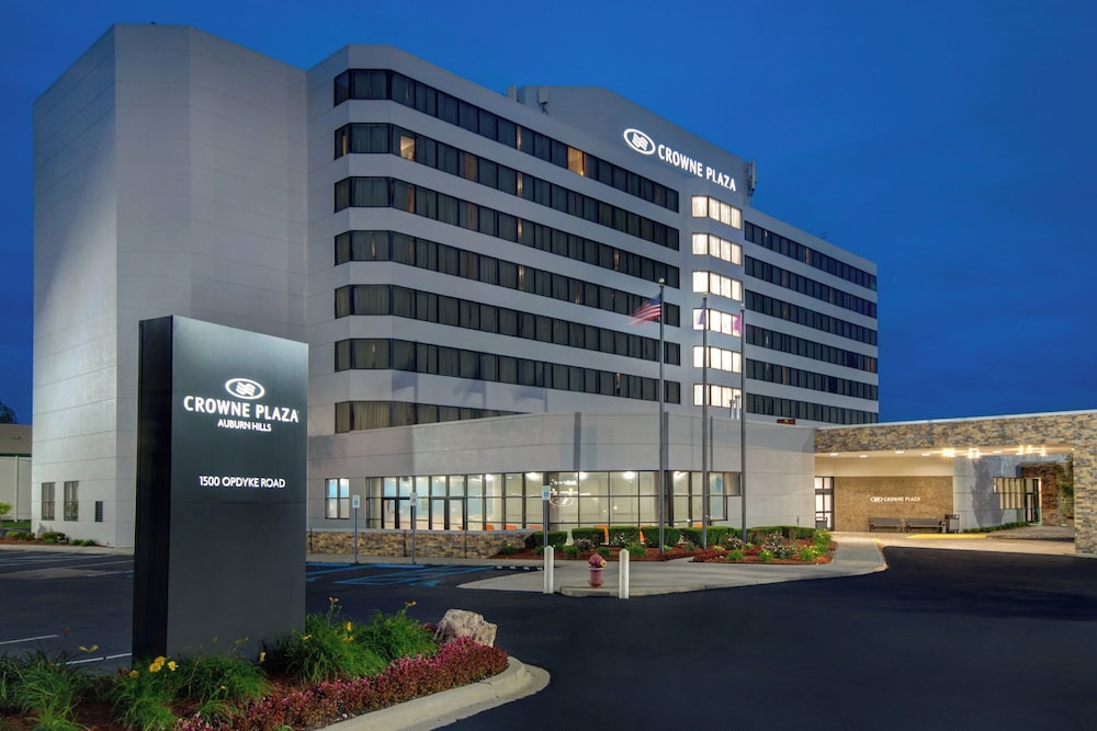 Crowne Plaza Auburn Hills by IHG - photo 81