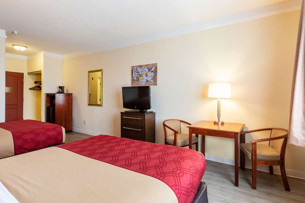 Econo Lodge Inn and Suites Douglasville GA - photo 14