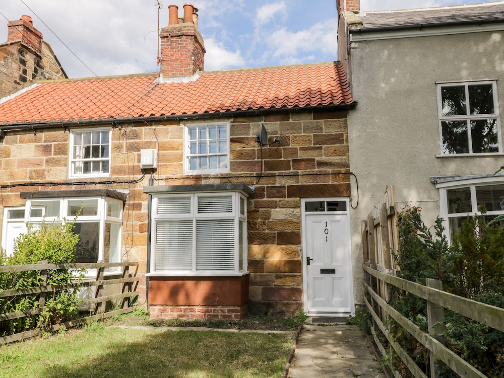 Driftwood Cottage — 4-Star Luxury Hotel in Saltburn-By-The-Sea, United Kingdom