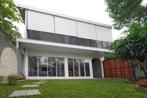 Dirumahjogja - carbon neutral hotel in Unknown City