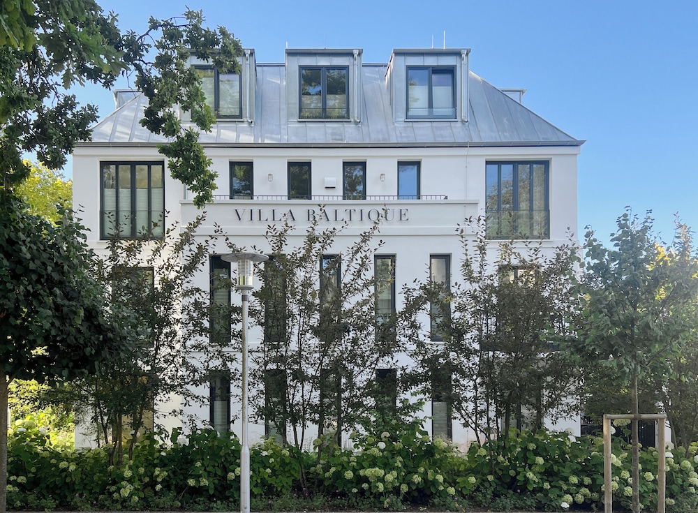 Villa Baltique — 4-Star Luxury Hotel in Ostseebad Sellin, Germany