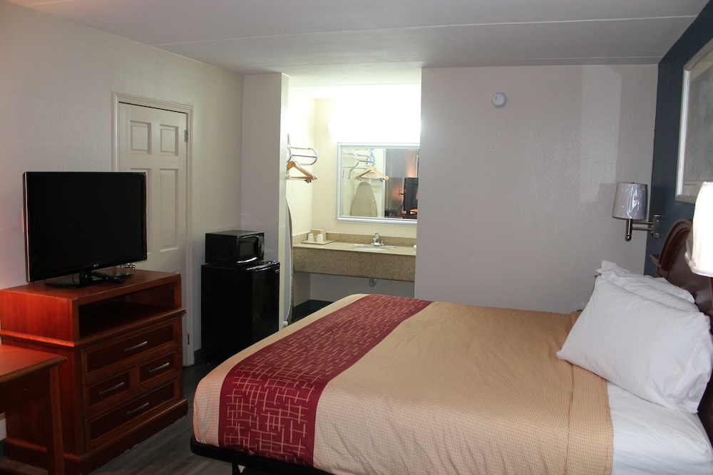Americas Best Value Inn Tuscaloosa - photo 6
