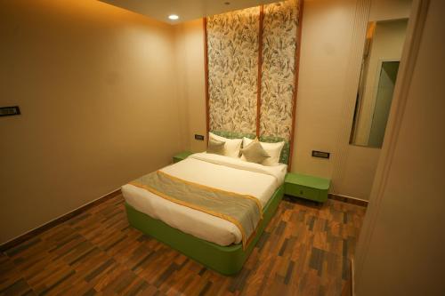 Dashrath Inn near Ramjanmbhoomi
