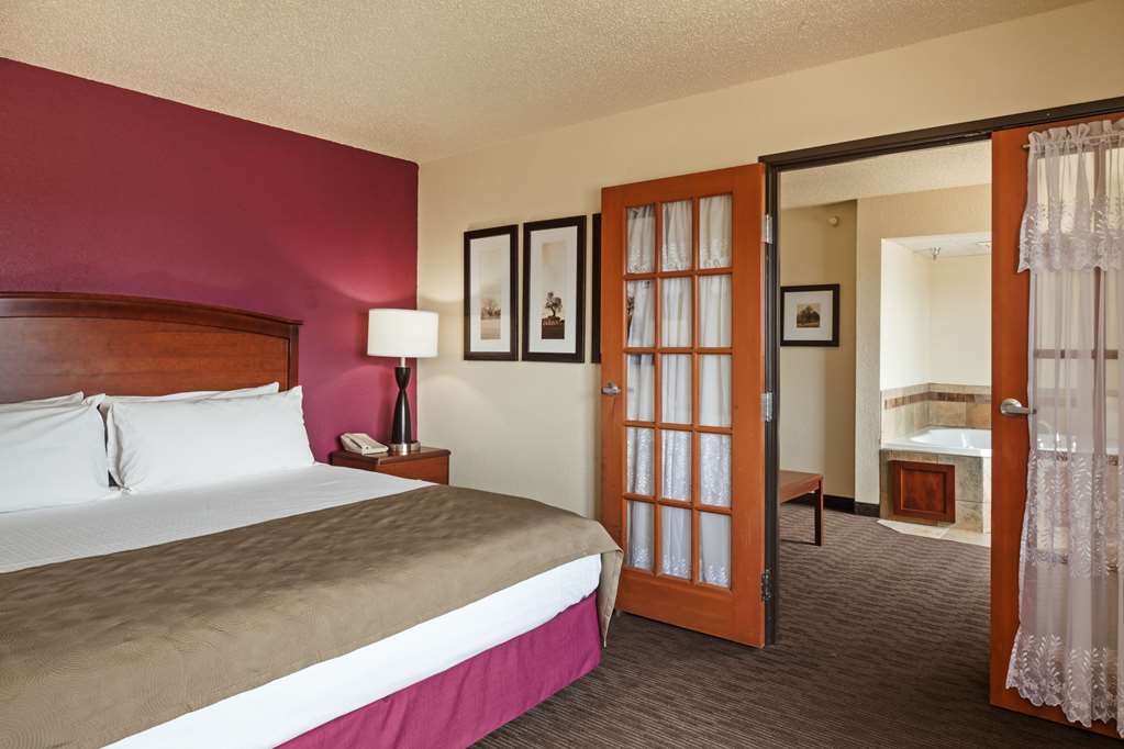AmericInn by Wyndham Dickinson - photo 34