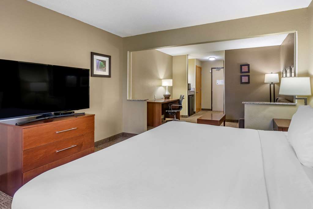 Comfort Inn Moline Quad Cities - photo 18
