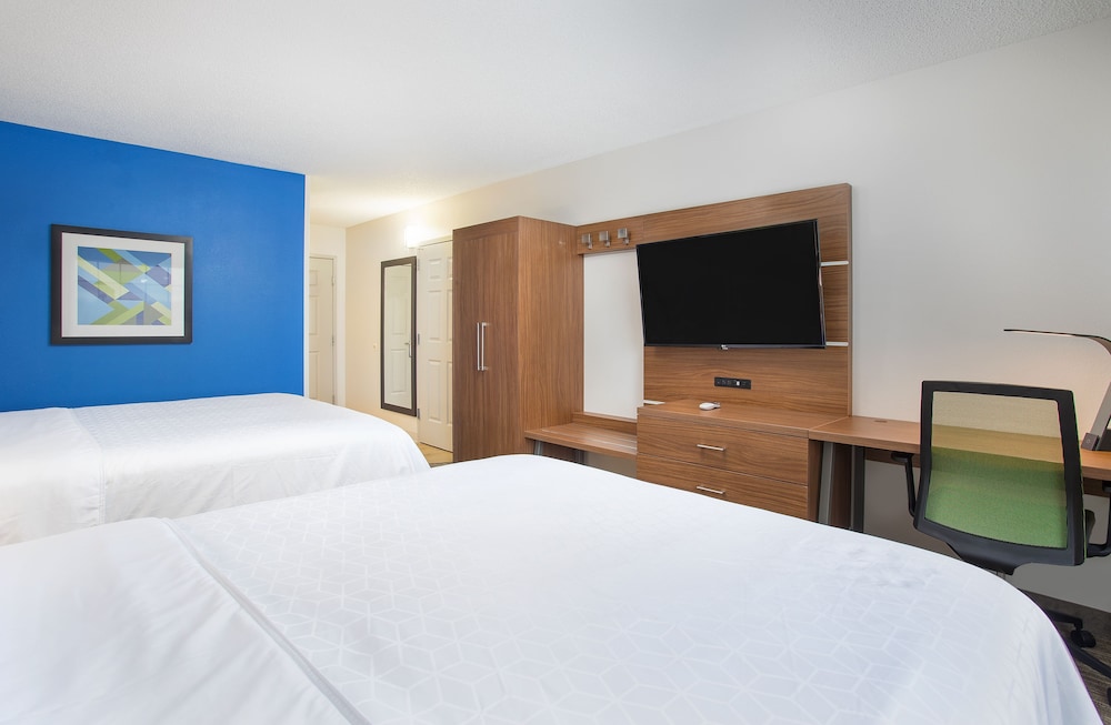 Holiday Inn Express & Suites Alcoa by IHG - photo 15
