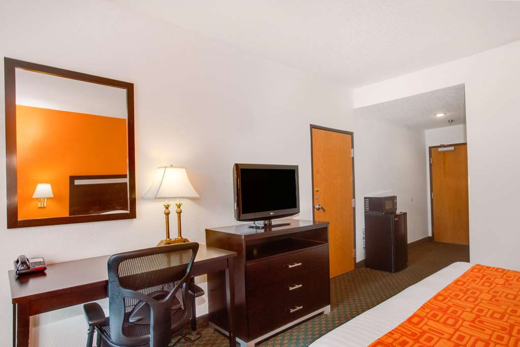 Howard Johnson by Wyndham Beckley - photo 12