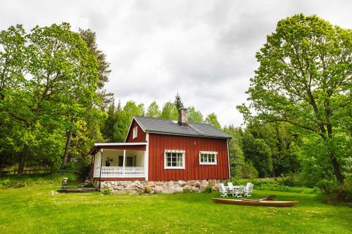 Nommen Fishing Cottages — 4-Star Luxury Hotel in Vetlanda, Sweden