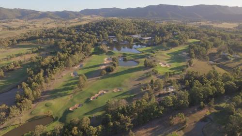 Villa 1br Burgundy Villa located within Cypress Lakes Resort in Cessnock, Australia